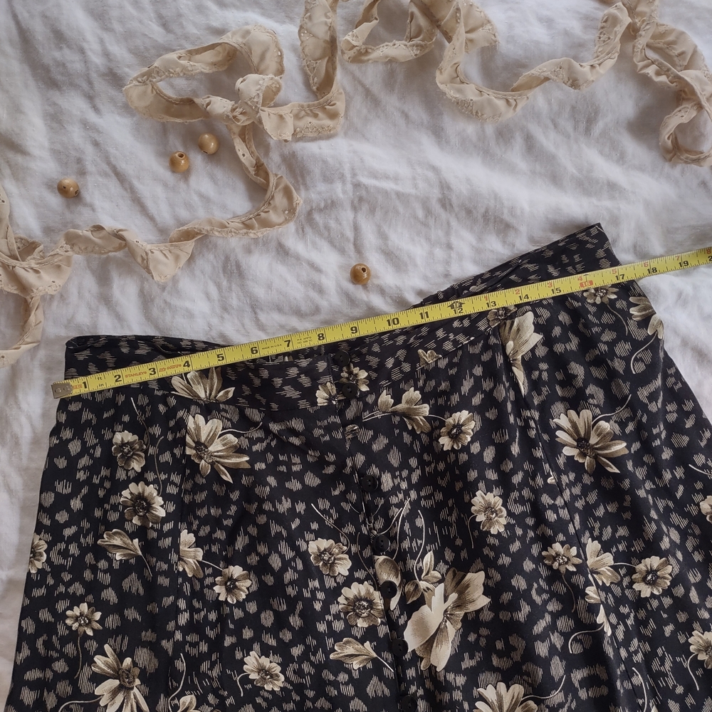 Black And Floral, Vintage Sag Harbor Skirt, 1XL - Picture 4 of 7